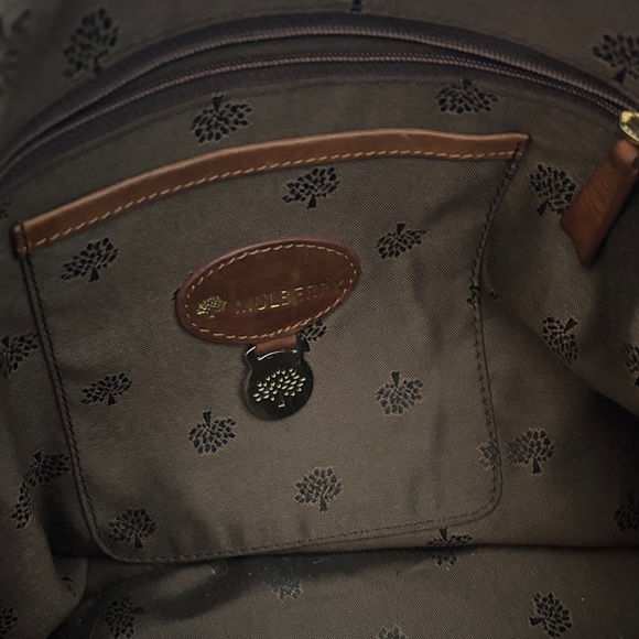 Mulberry Tan Leather Shoulder Bag with Gold Accents - Picture 11 of 12